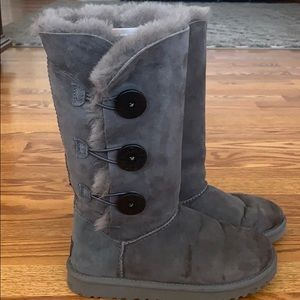 Gray Ugg boots